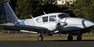 Houston Piper PA-23 Aztec Charter
