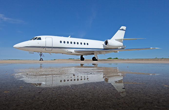 Falcon 2000 heavy jet private aircraft for Houston charter