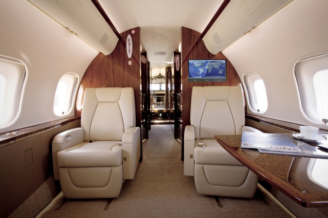 Global 5000 cabin for Houston charter